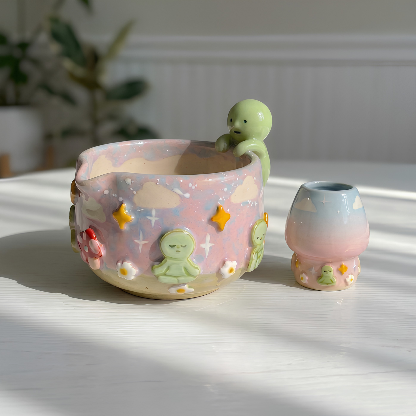 Ombré Smiski Matcha Bowl | Handmade Ceramic Chawan | LA021