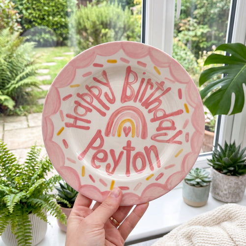 Personalized Birthday Plate – Pink Scalloped Border, Rainbow Heart & Sprinkles Design | BHL016