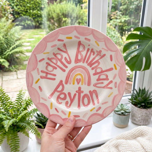 Personalized Birthday Plate – Pink Scalloped Border, Rainbow Heart & Sprinkles Design | BHL016